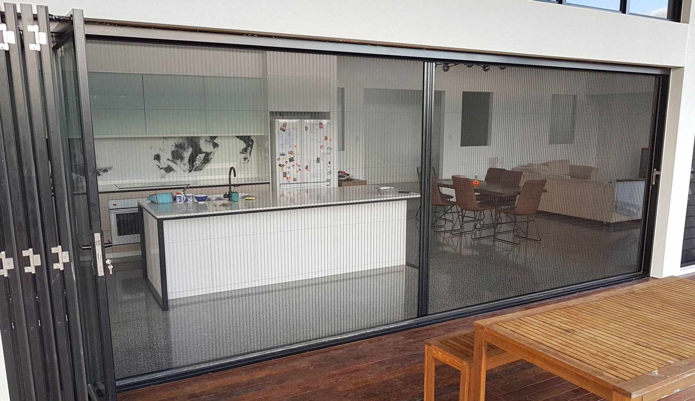 Retractable Fly Screens: Pleated